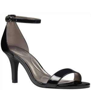 Bandolino Black Madia Heel Sandal NWT